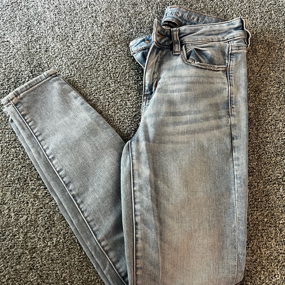 AEO Light Wash Jeans
